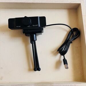 Blucoil 1080 Black Webcam with Tripod